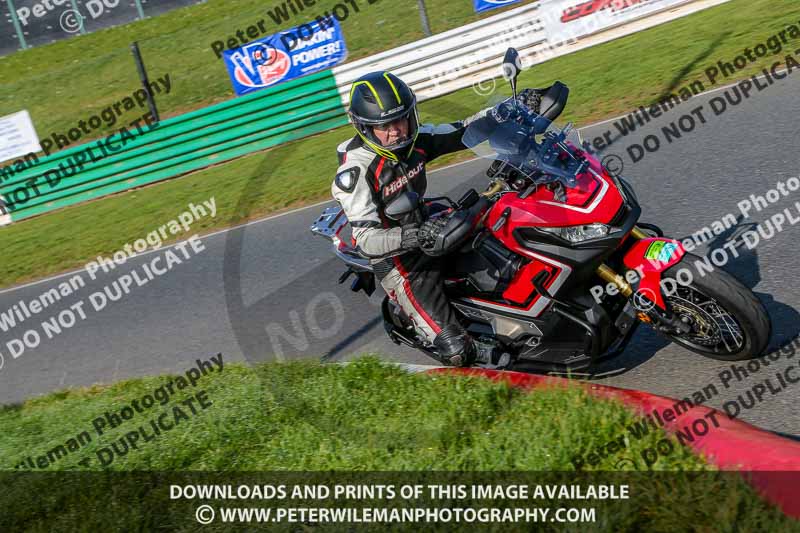 PJM Wedding Photography;enduro digital images;event digital images;eventdigitalimages;mallory park;mallory park photographs;mallory park trackday;mallory park trackday photographs;no limits trackdays;peter wileman photography;racing digital images;trackday digital images;trackday photos